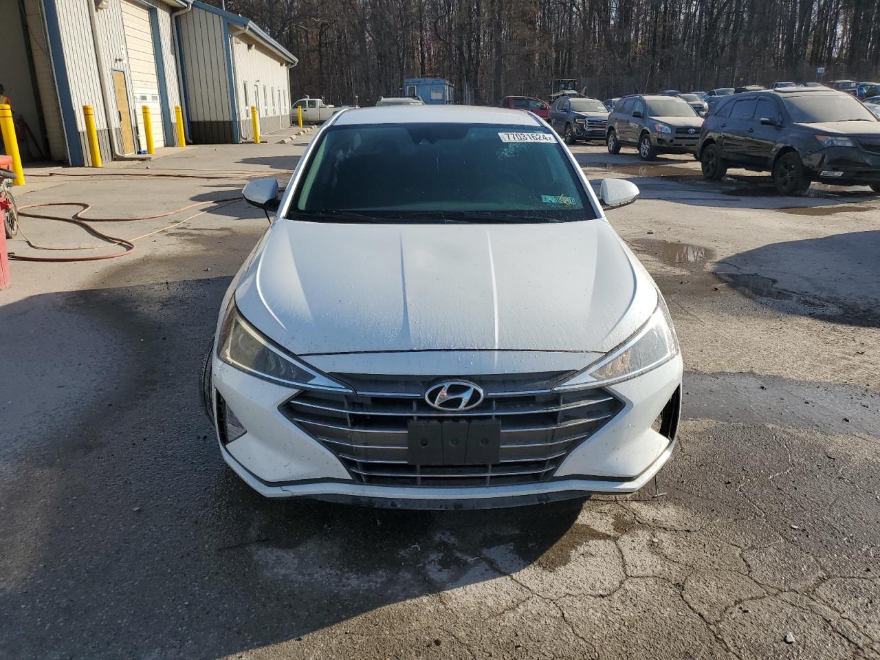 2020 Hyundai Elantra - Image 5