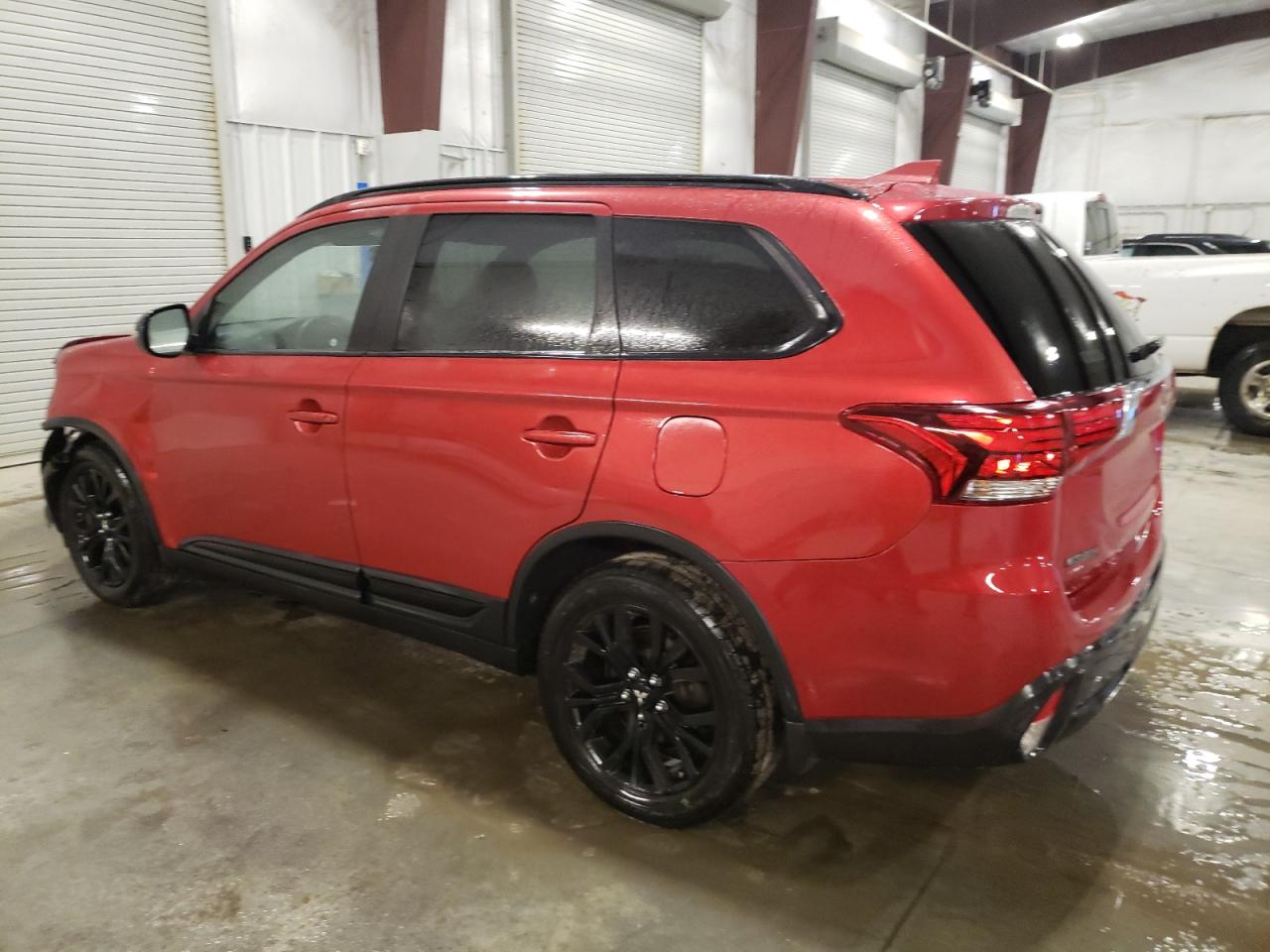 VIN JA4AZ3A39JZ051167 2018 MITSUBISHI OUTLANDER no.2