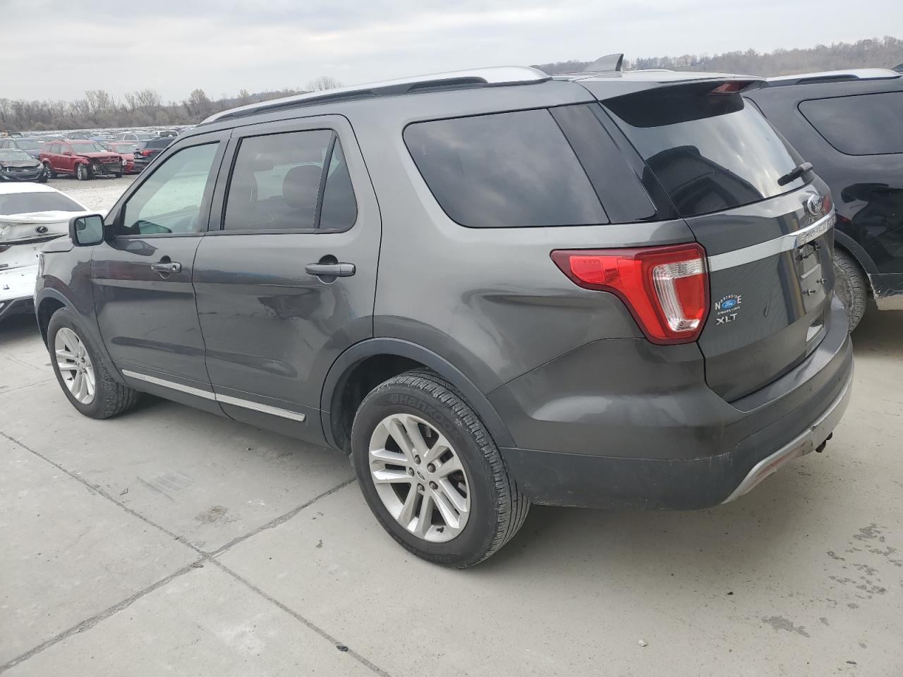 VIN 1FM5K7D88GGA43765 2016 FORD EXPLORER no.2