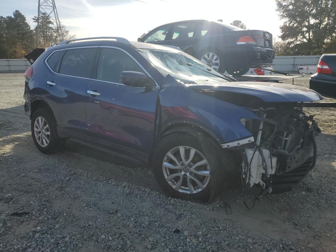 2017 Nissan Rogue - Image 4