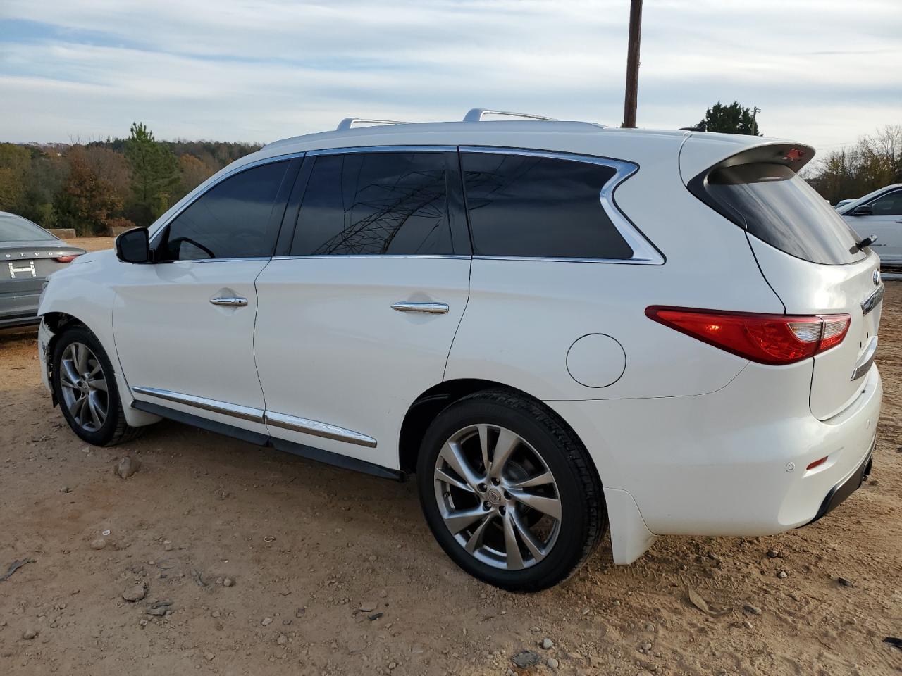 VIN 5N1AL0MM5DC338809 2013 INFINITI JX35 no.2