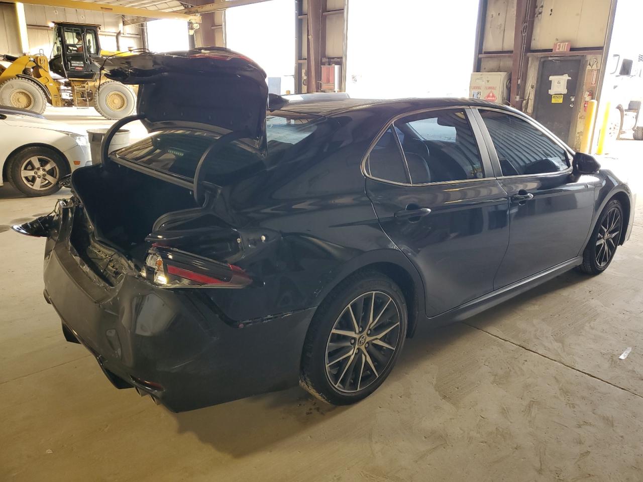 2021 Toyota Camry - Image 3