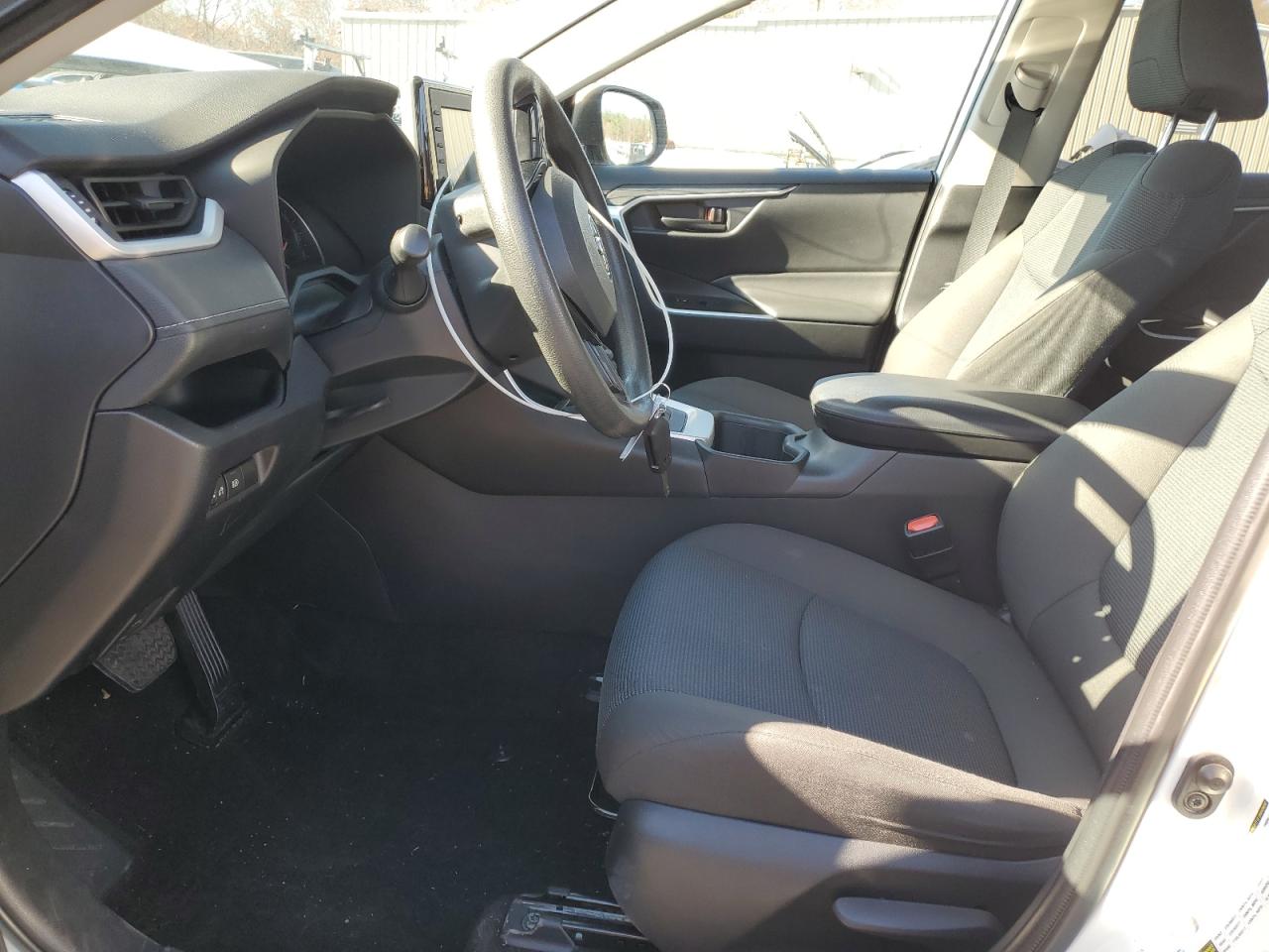 2022 Toyota RAV 4 - Image 7