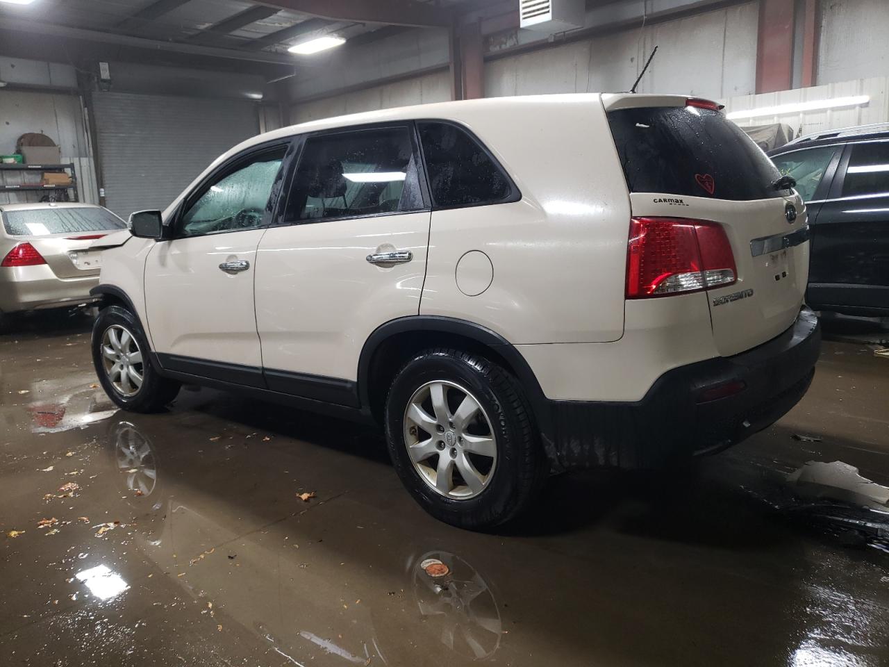 2011 Kia Sorento - Image 2