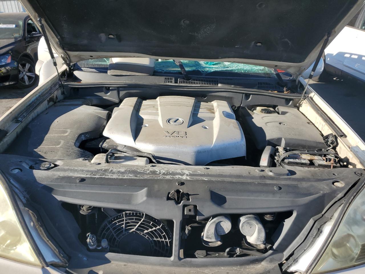 2003 Lexus GX - Image 13