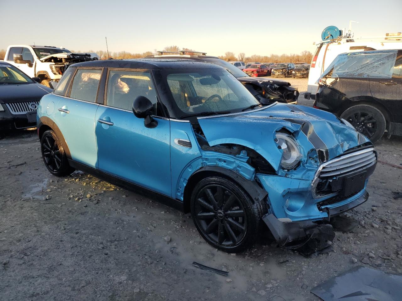2015 MINI Cooper - Image 4