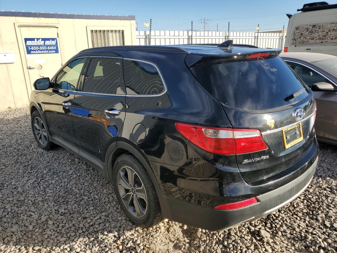 2016 Hyundai Santa Fe - Image 2