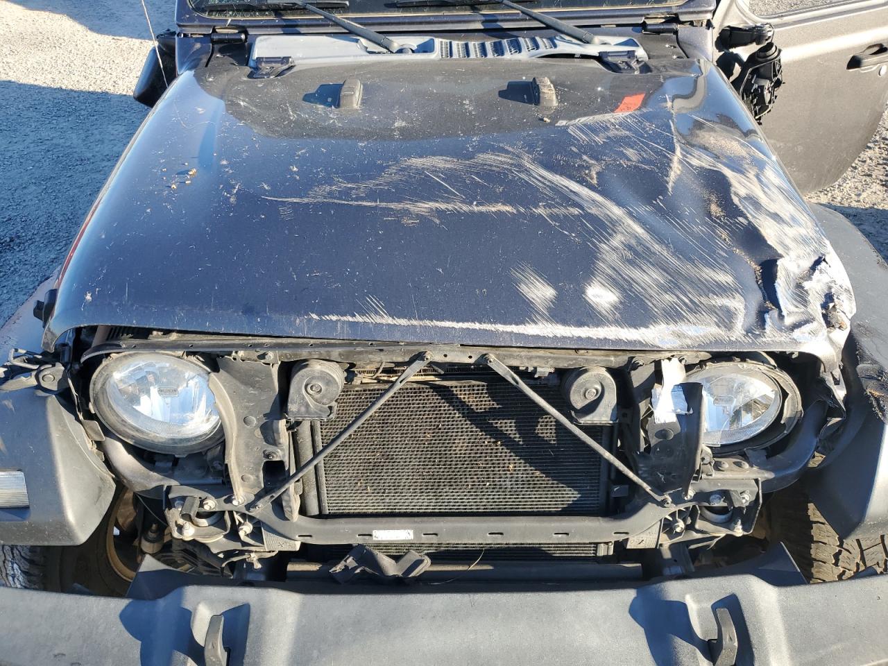 2020 Jeep Wrangler - Image 13