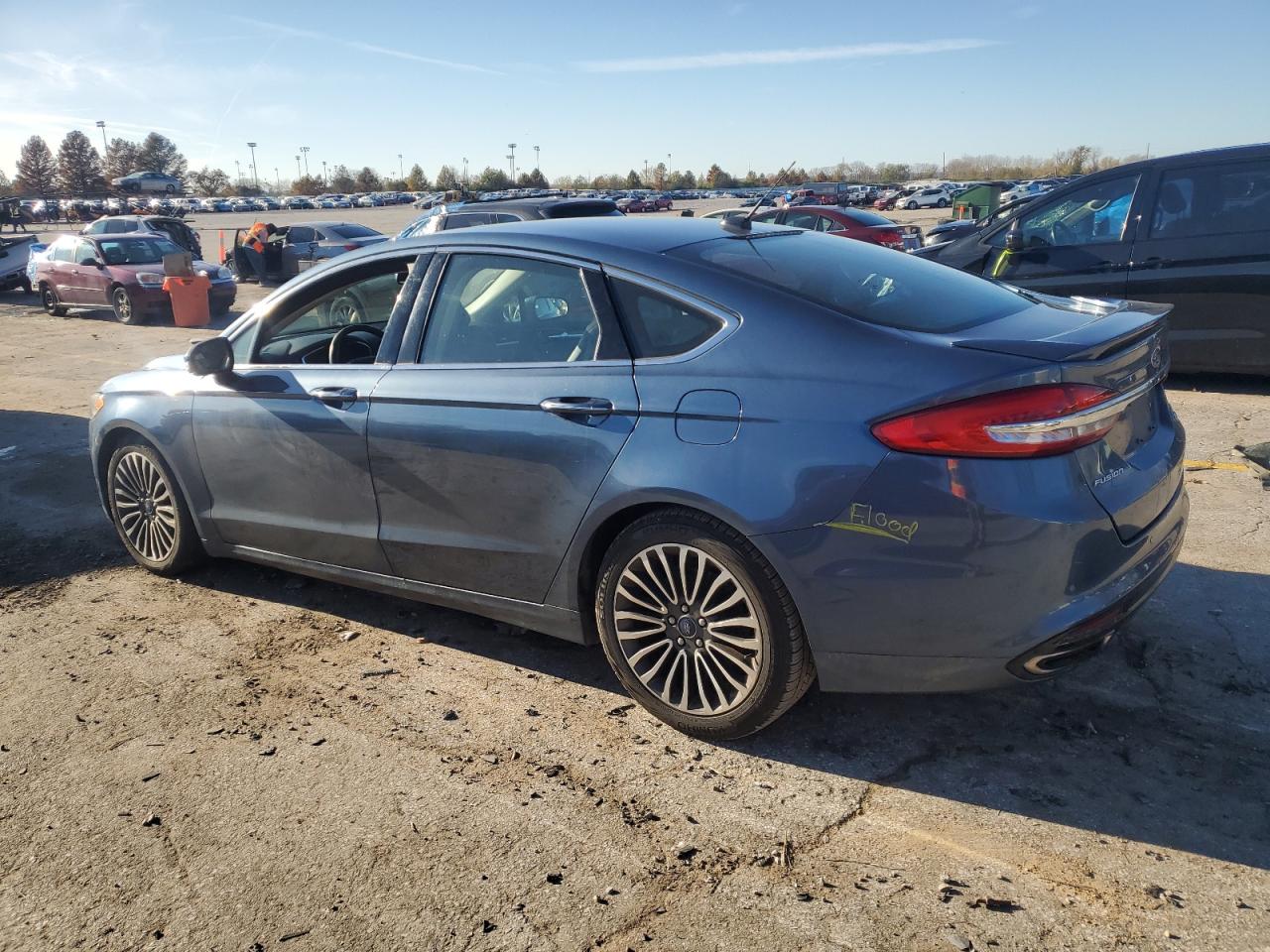 VIN 3FA6P0D93JR207004 2018 FORD FUSION no.2