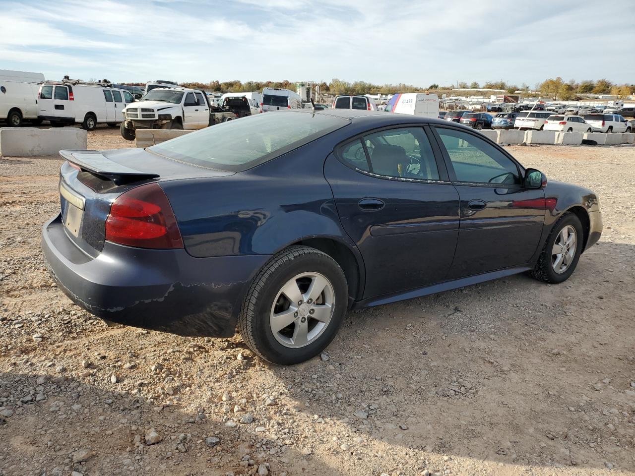 2007 Pontiac Grand Prix - Image 3