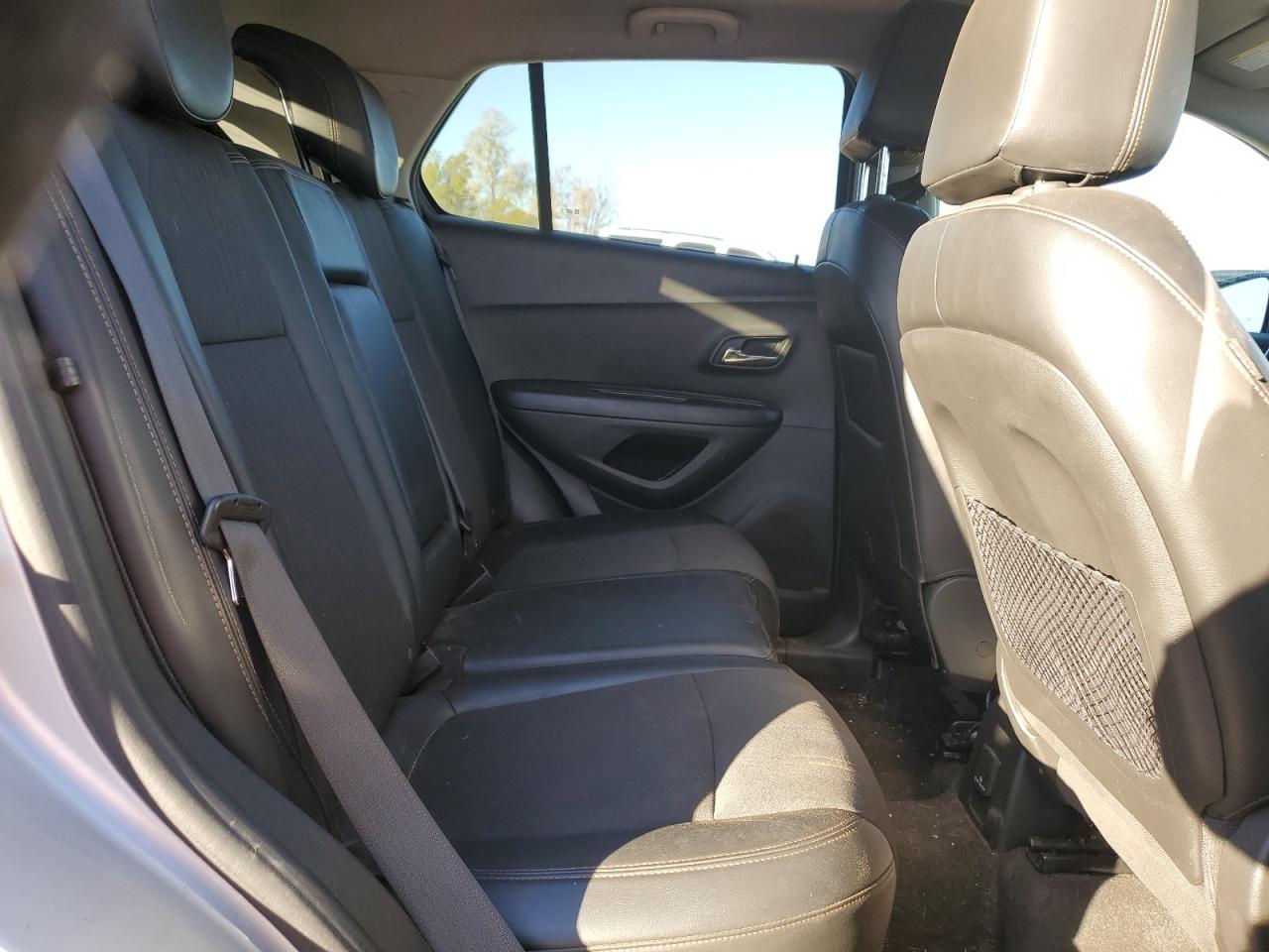 2019 Chevrolet Trax - Image 11