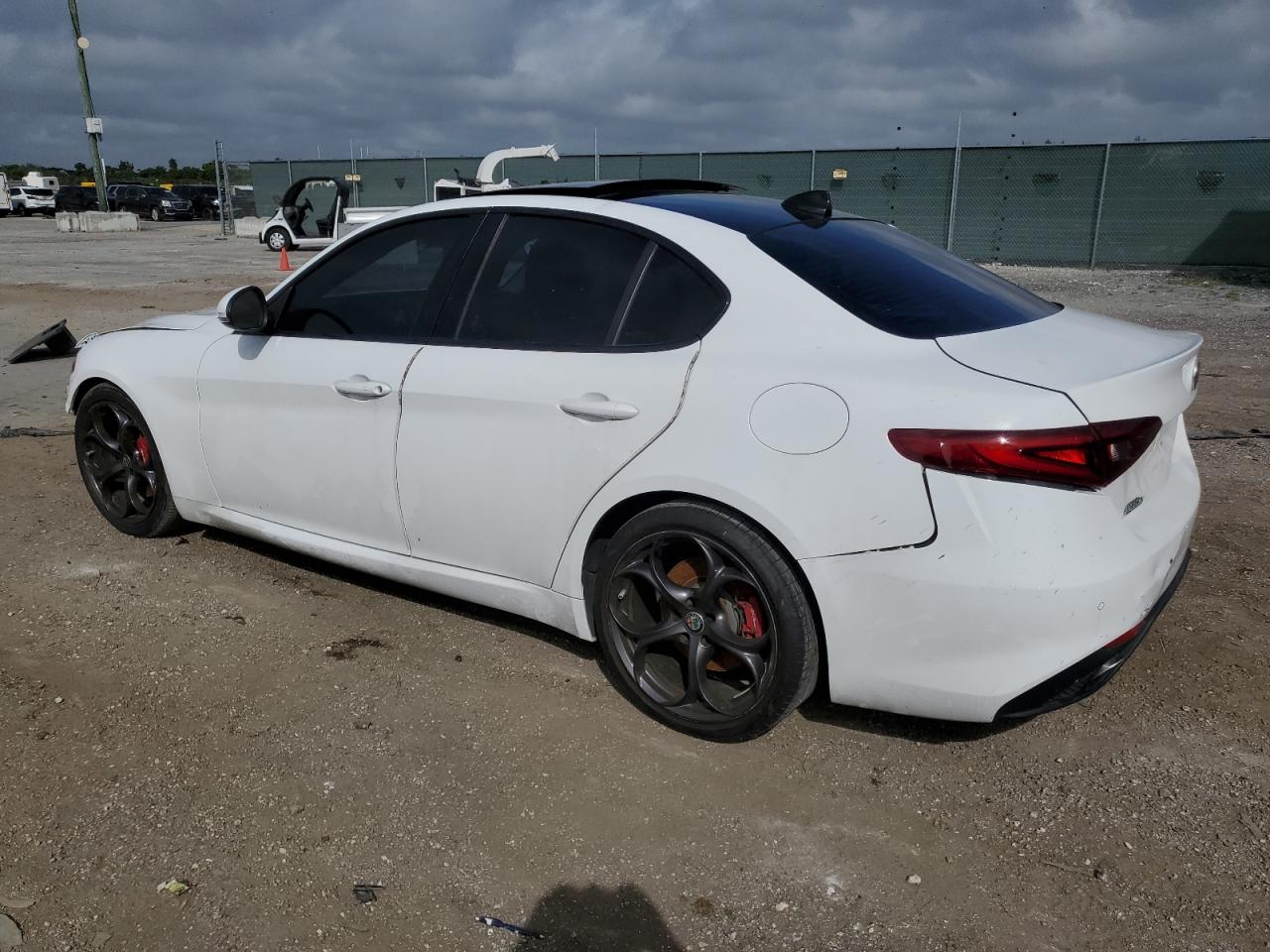 2018 Alfa Romeo Giulia - Image 2