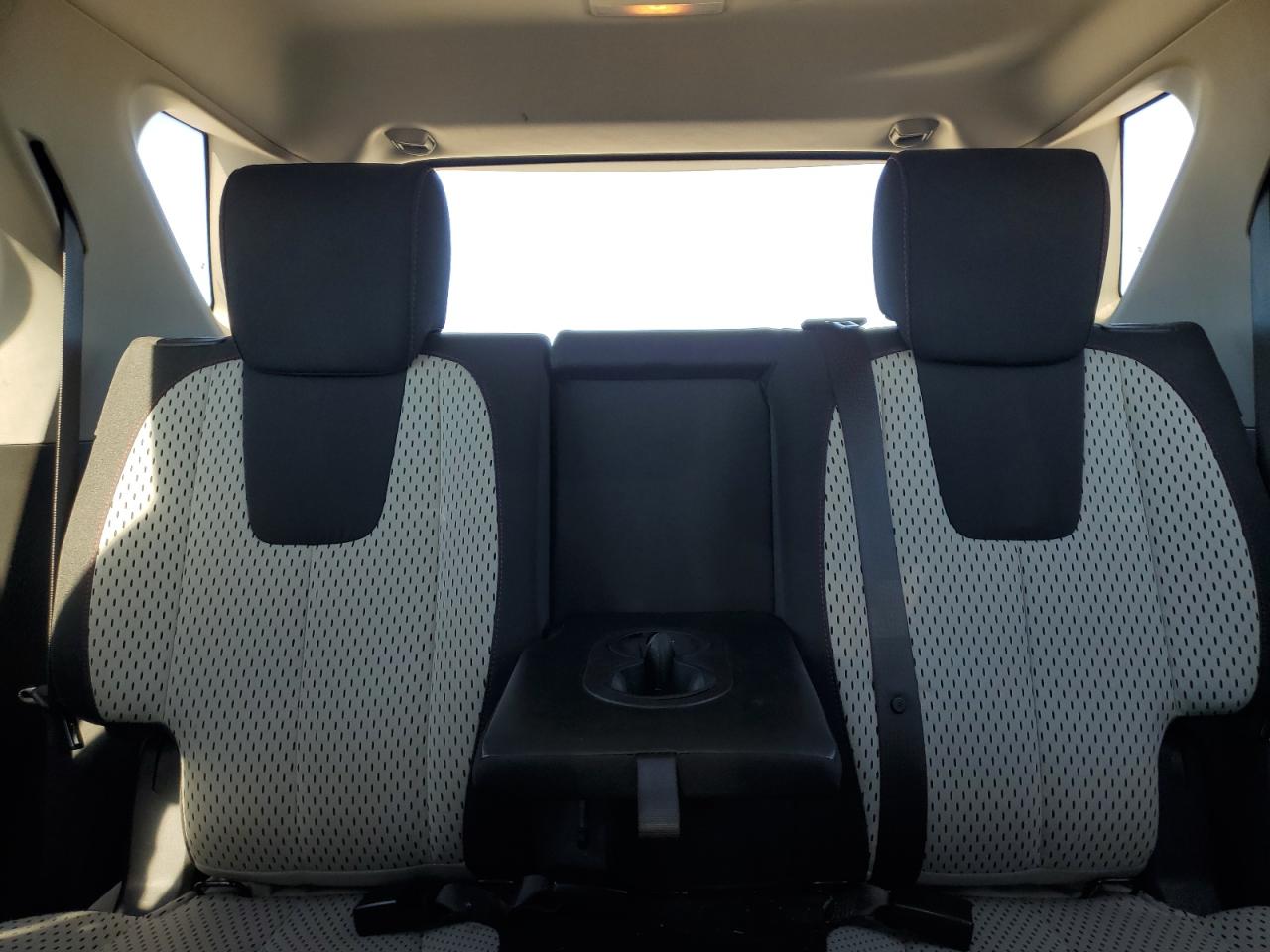 2011 Chevrolet Equinox - Image 10