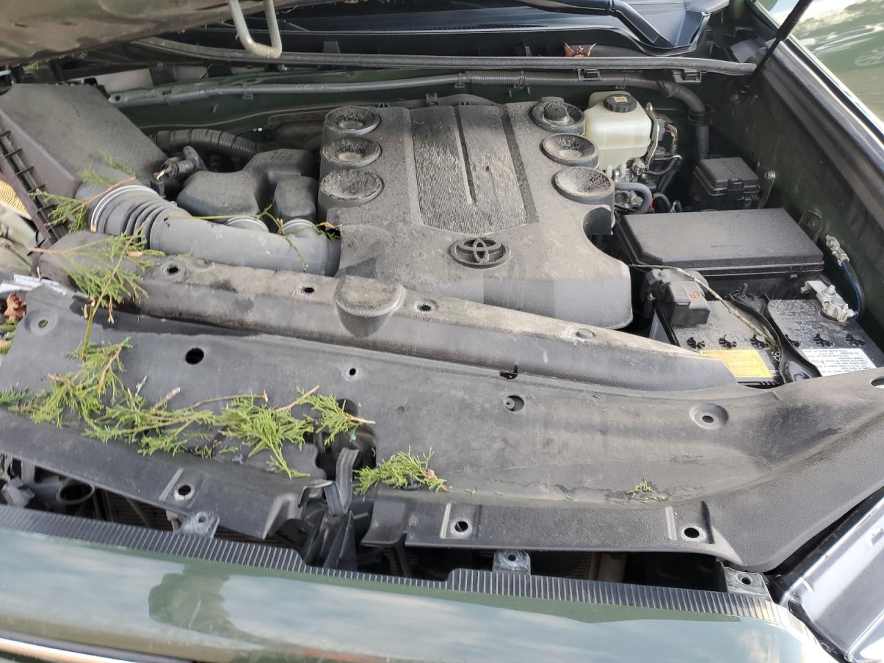 2022 Toyota 4Runner - Image 12