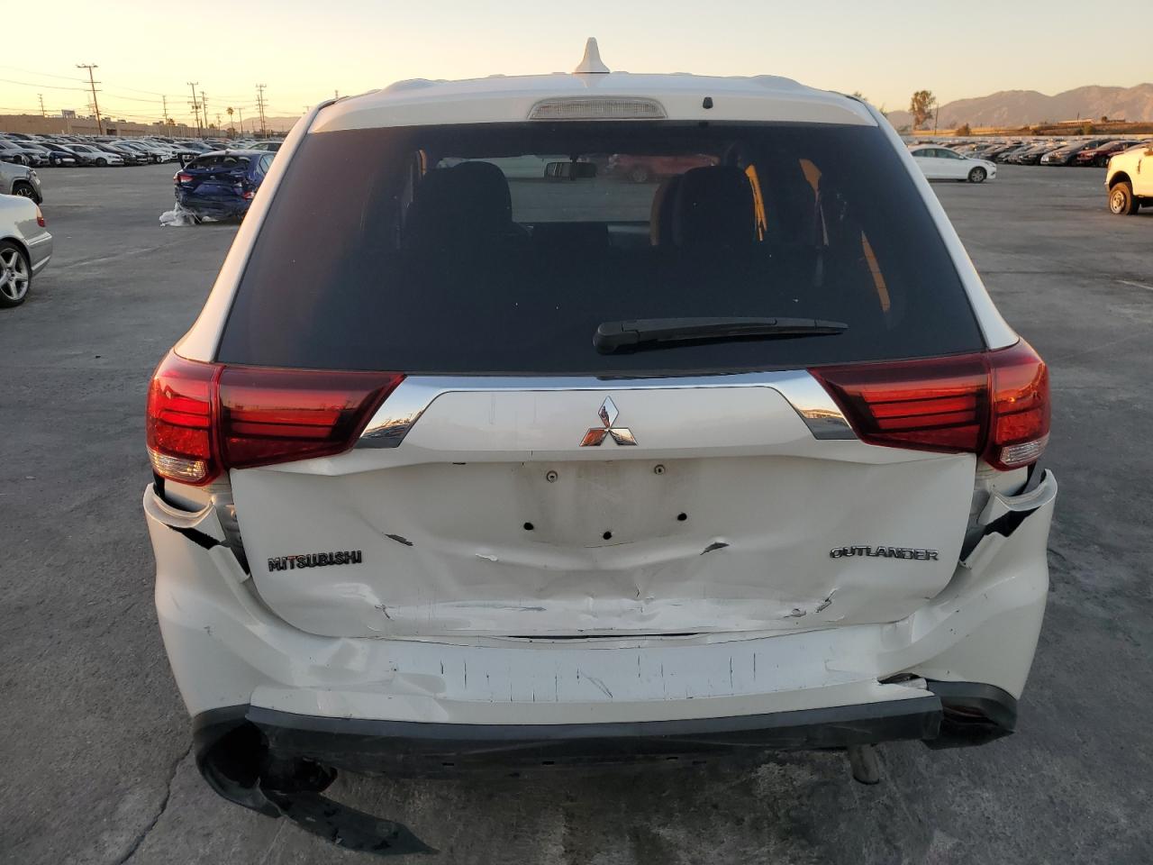 2019 Mitsubishi Outlander Es VIN: JA4AD2A30KZ007715 Lot: 80298714