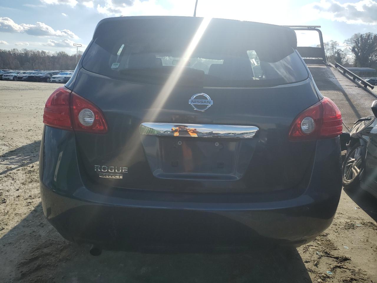 2014 Nissan Rogue Select S VIN: JN8AS5MTXEW608813 Lot: 80209284