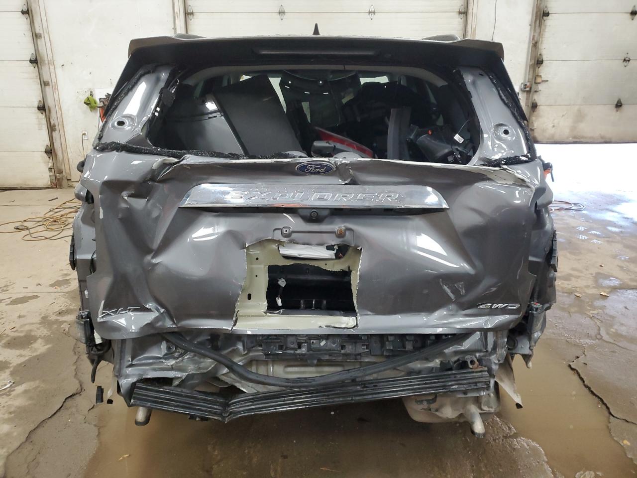 2021 Ford Explorer - Image 6