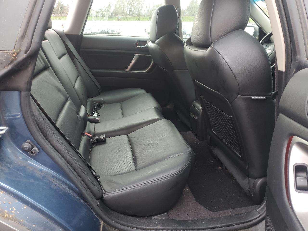 2009 Subaru Outback - Image 11