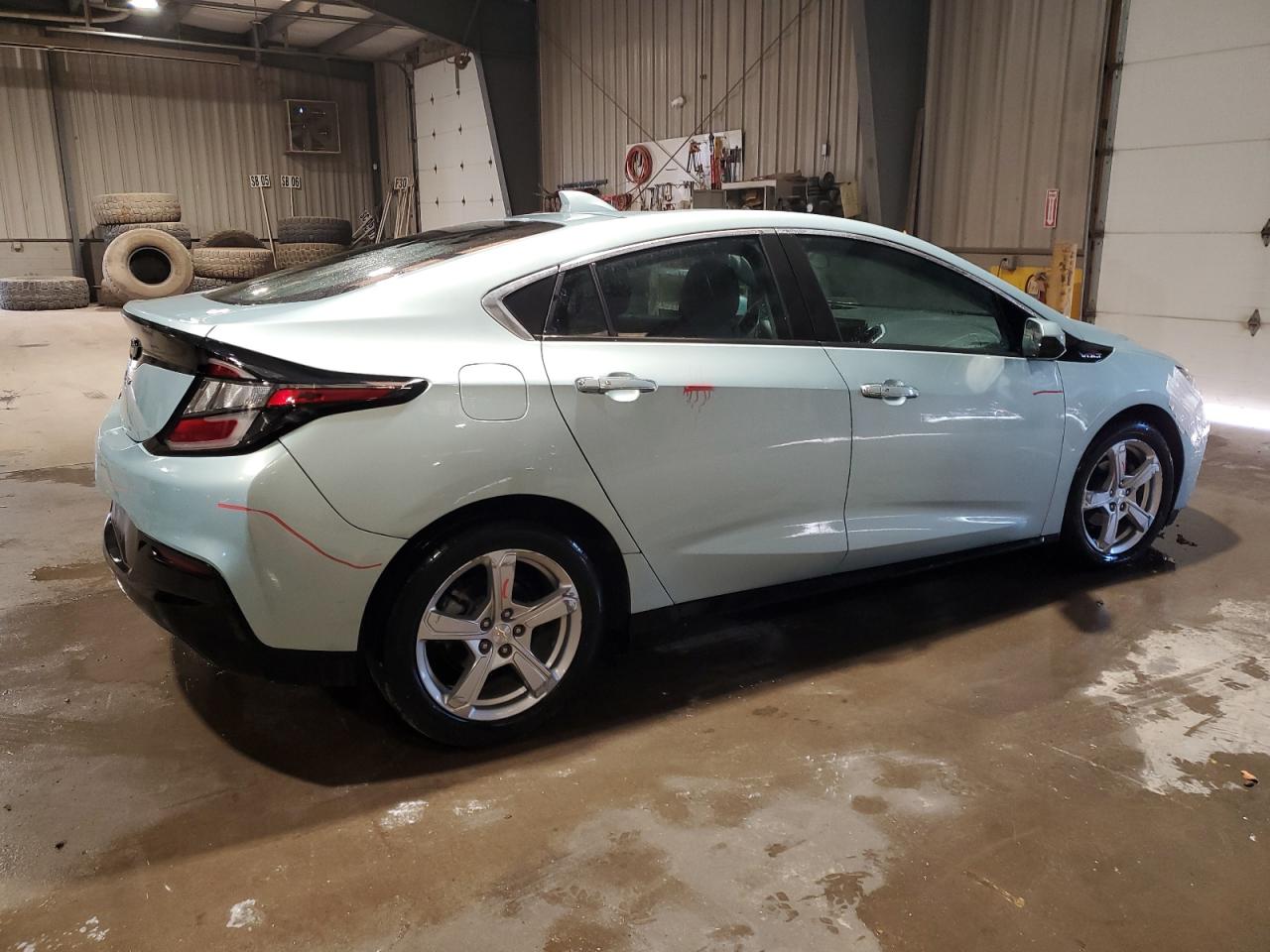 2018 Chevrolet Volt - Image 3