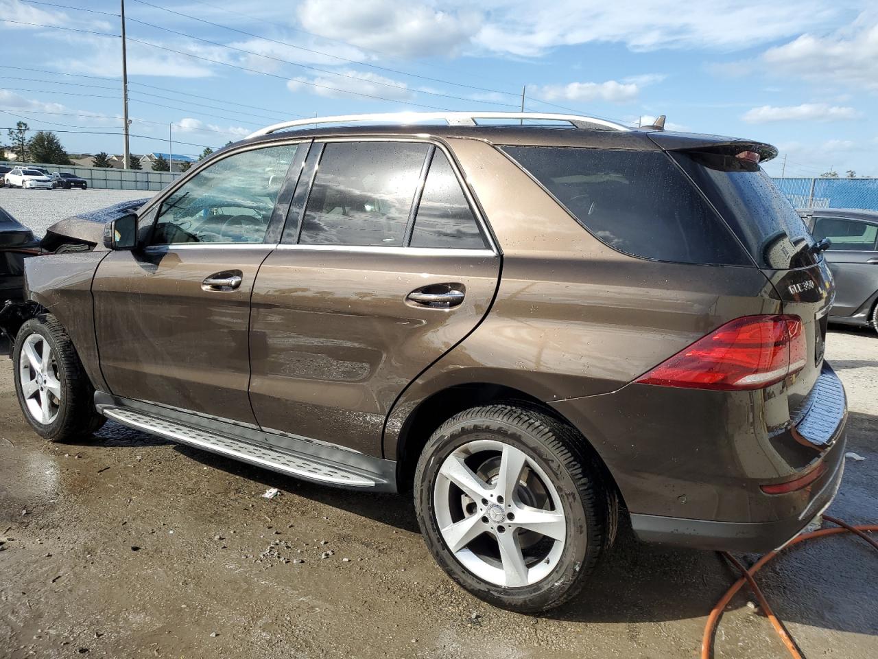 VIN 4JGDA5HB1GA747981 2016 MERCEDES-BENZ GLE-CLASS no.2