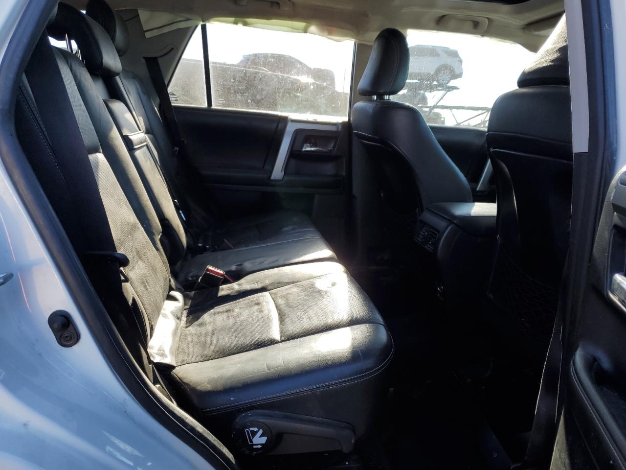 2015 Toyota 4Runner - Image 12