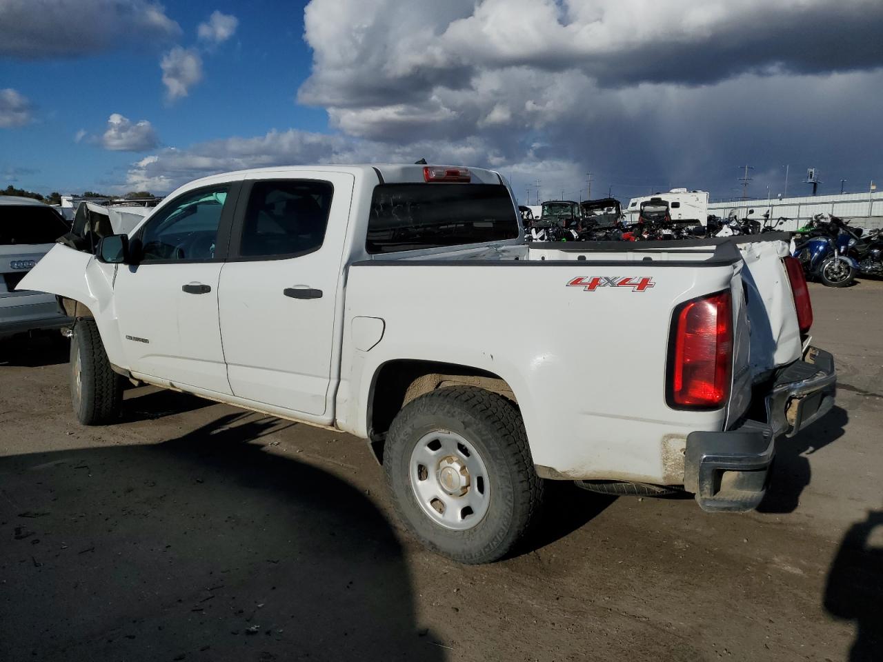 VIN 1GCGTBEN4J1250567 2018 CHEVROLET COLORADO no.2