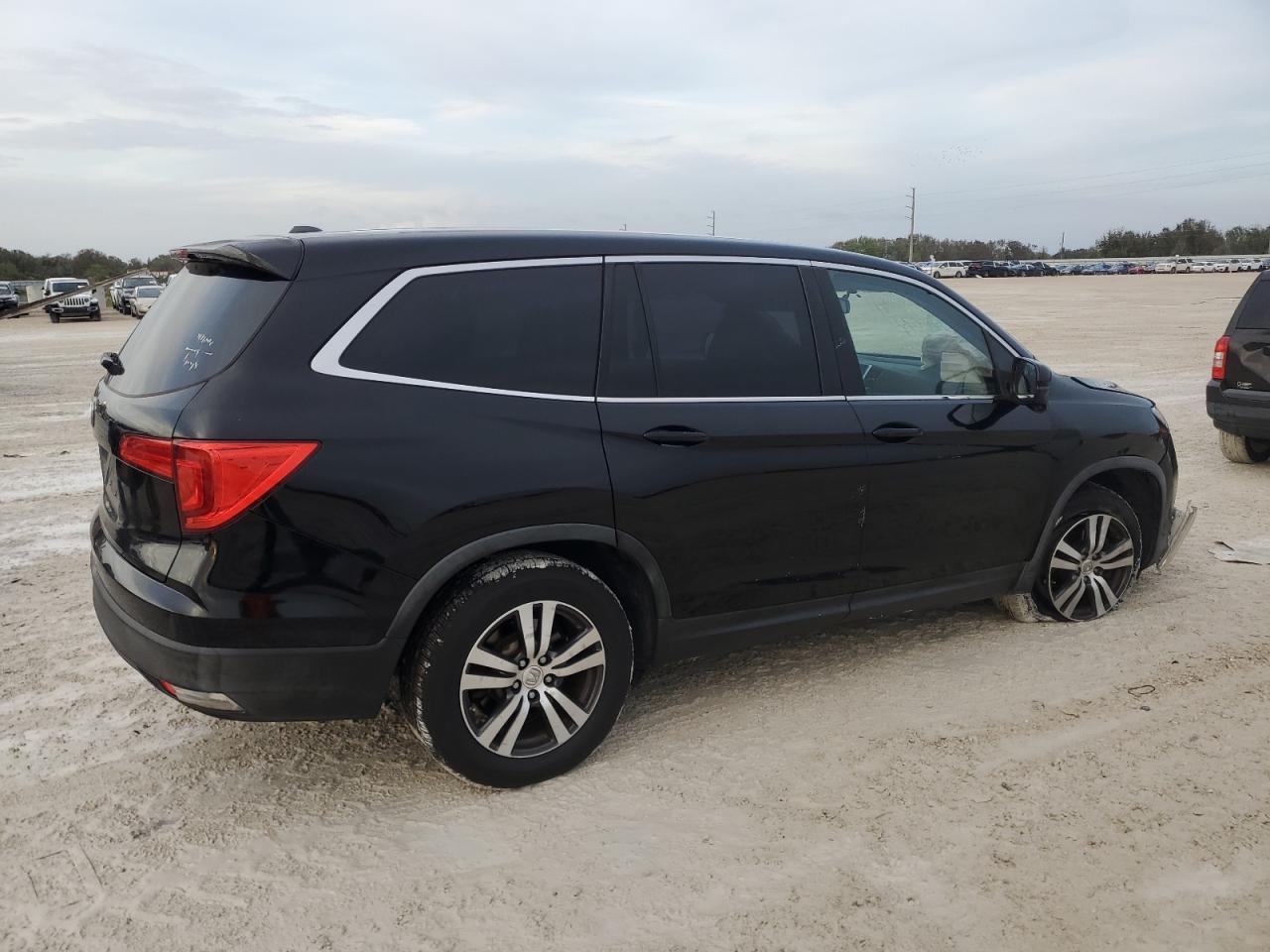 2016 Honda Pilot - Image 3