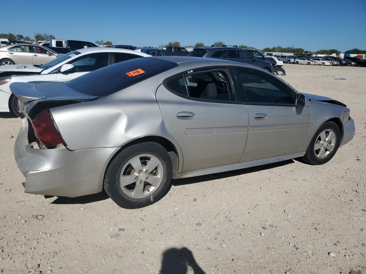 2007 Pontiac Grand Prix VIN: 2G2WP552071104889 Lot: 81505474