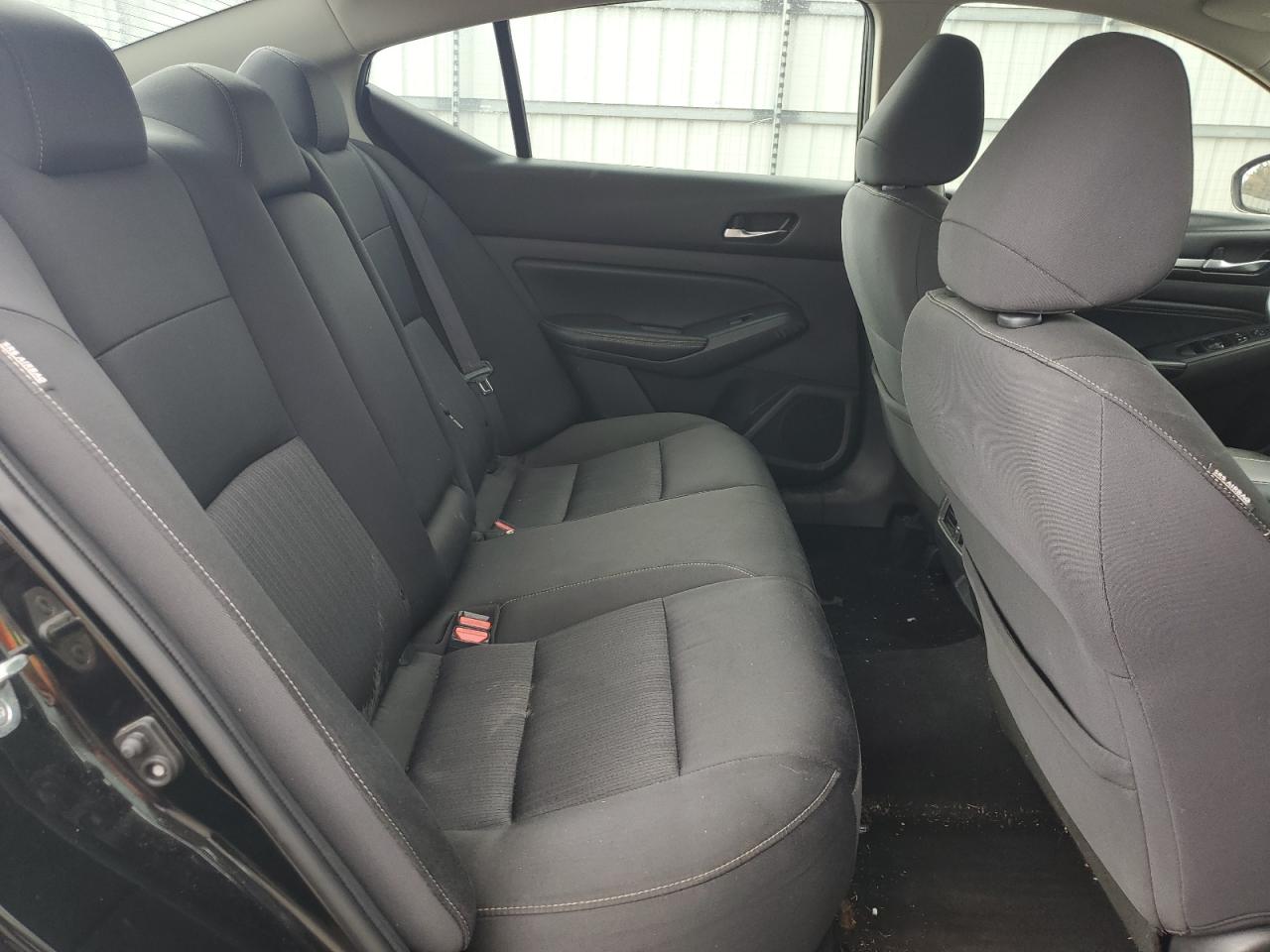 2019 Nissan Altima - Image 10