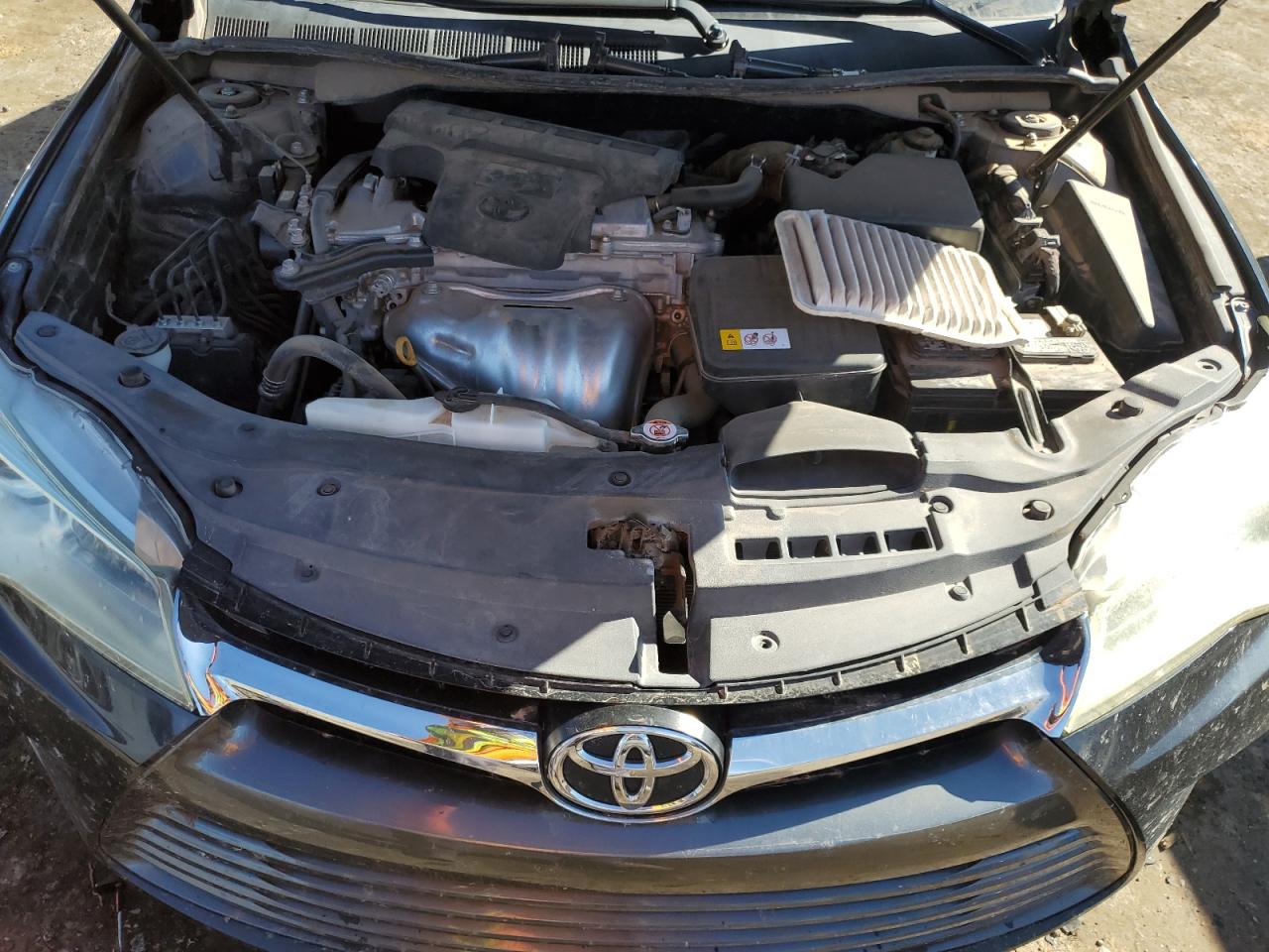 2017 Toyota Camry - Image 11