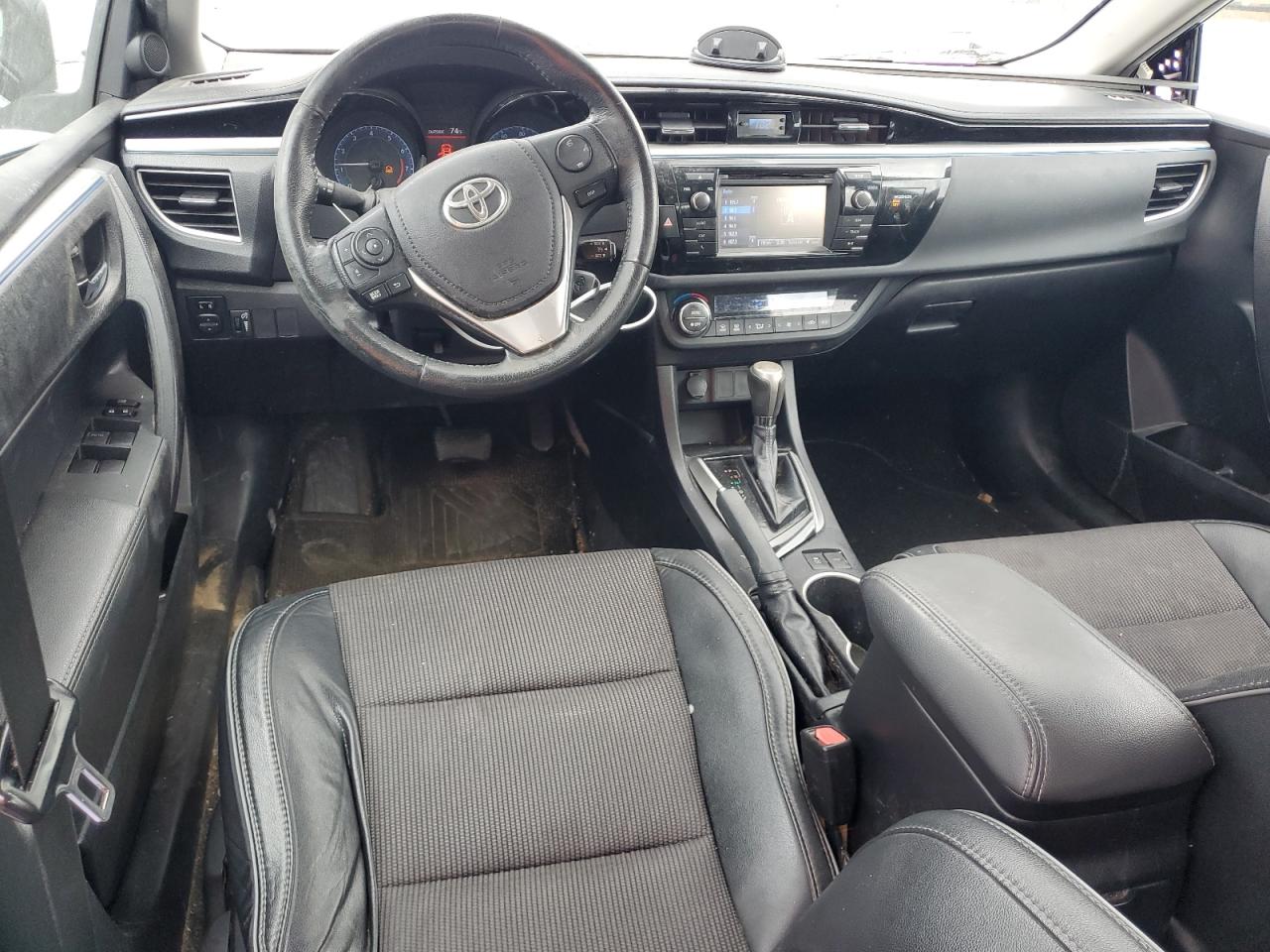 2015 Toyota Corolla - Image 8