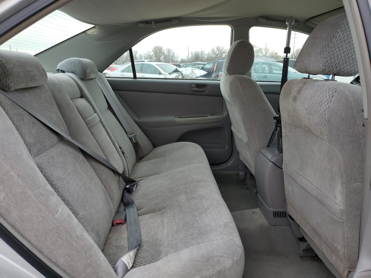 2003 Toyota Camry - Image 11