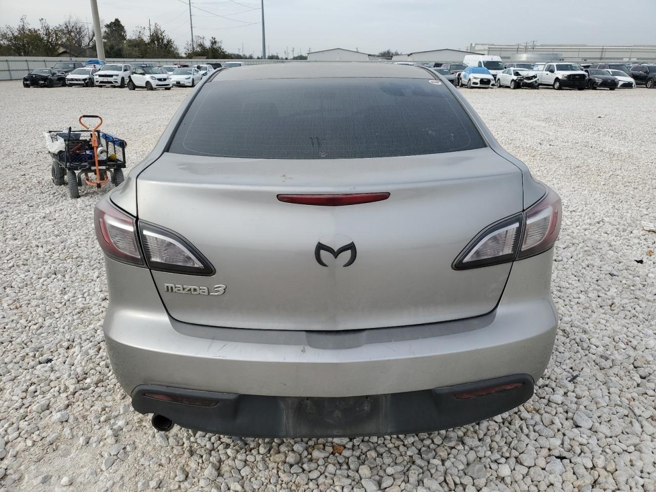 2010 Mazda 3 I VIN: JM1BL1SFGA1212445 Lot: 82607194