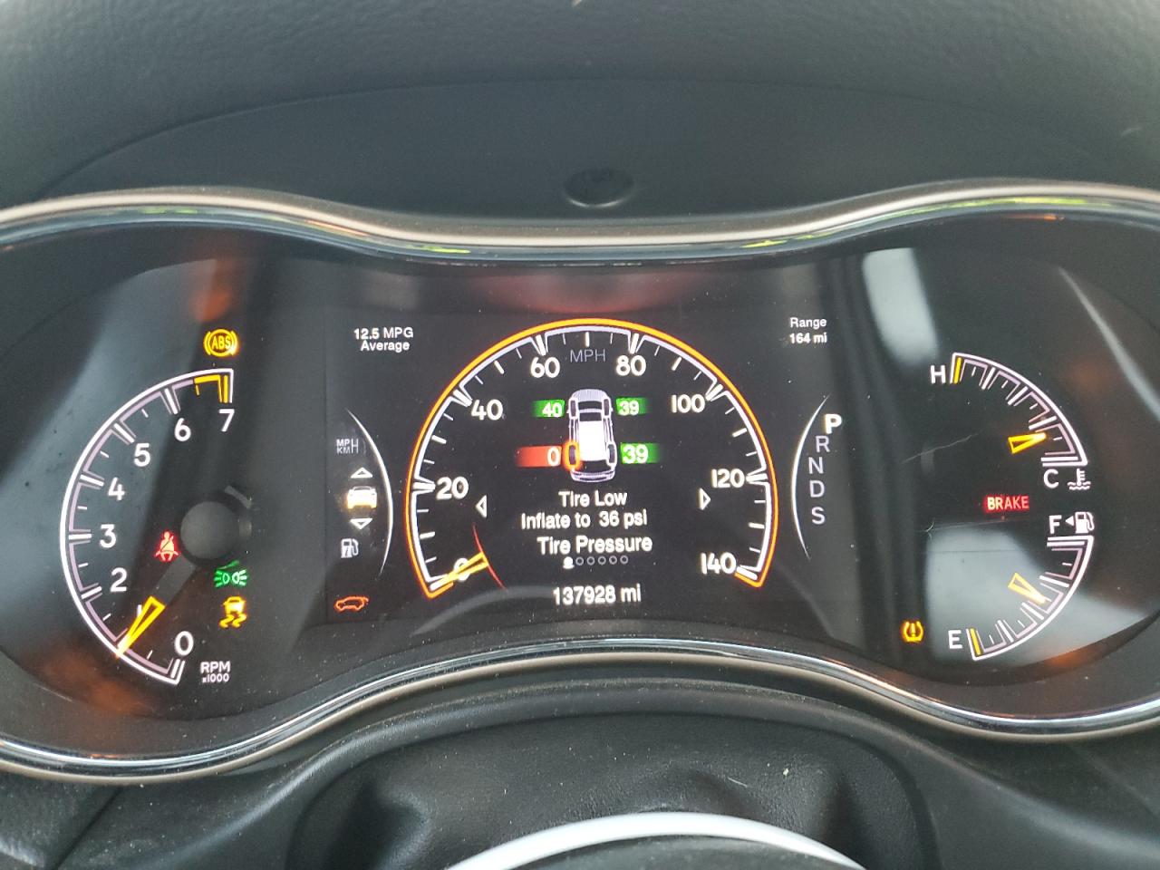 2015 Jeep Grand Cherokee - Image 9