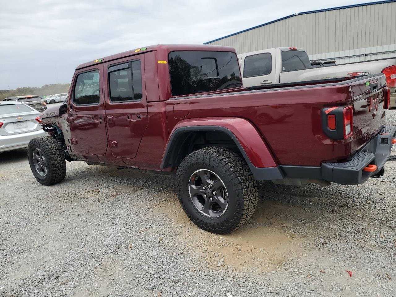 2021 Jeep Gladiator - Image 2