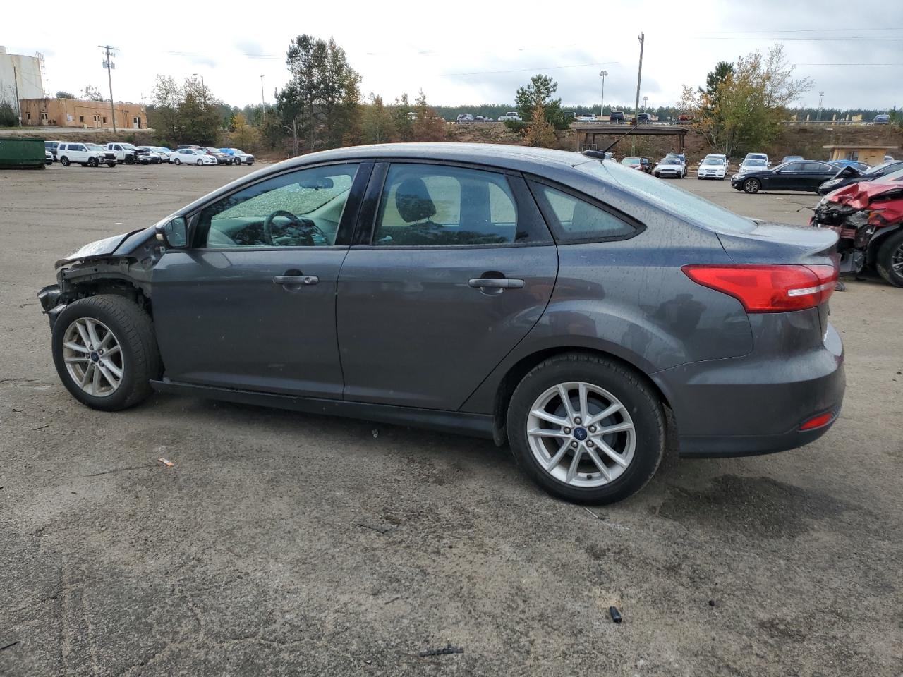 VIN 1FADP3F22HL288448 2017 FORD FOCUS no.2