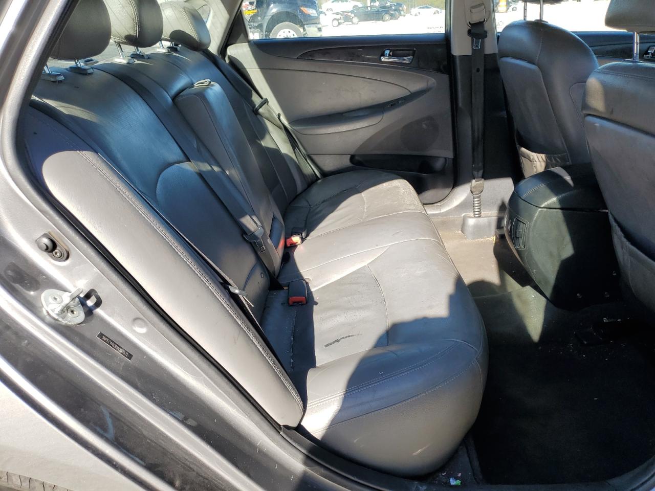 2013 Hyundai Sonata - Image 10