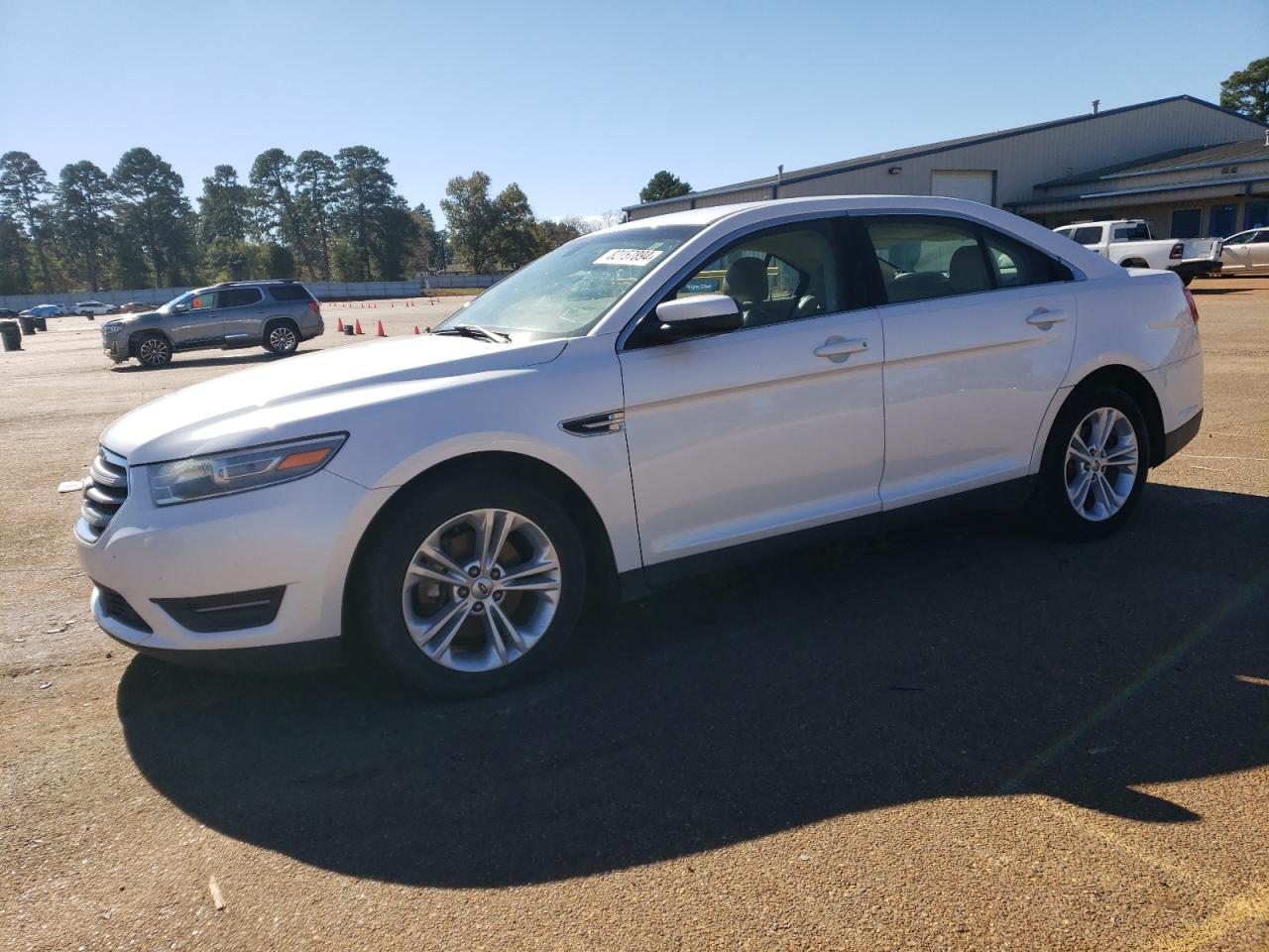 2013 Ford Taurus Sel VIN: 1FAHP2E84DG192809 Lot: 82157894