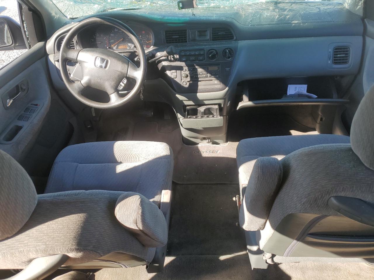 2004 Honda Odyssey - Image 8