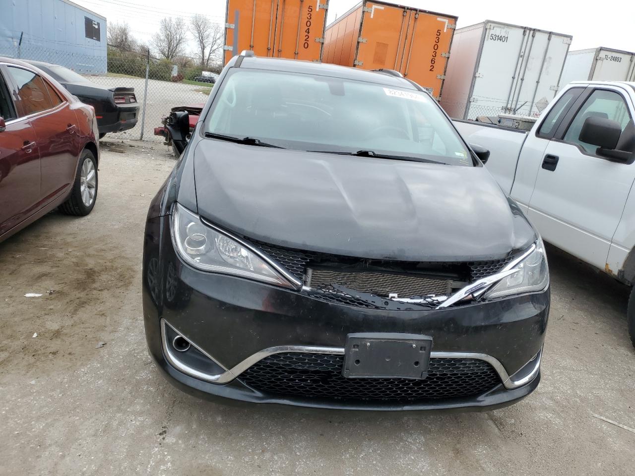 2020 Chrysler Pacifica - Image 5