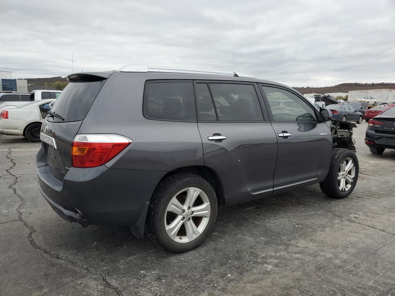 2010 Toyota Highlander - Image 3