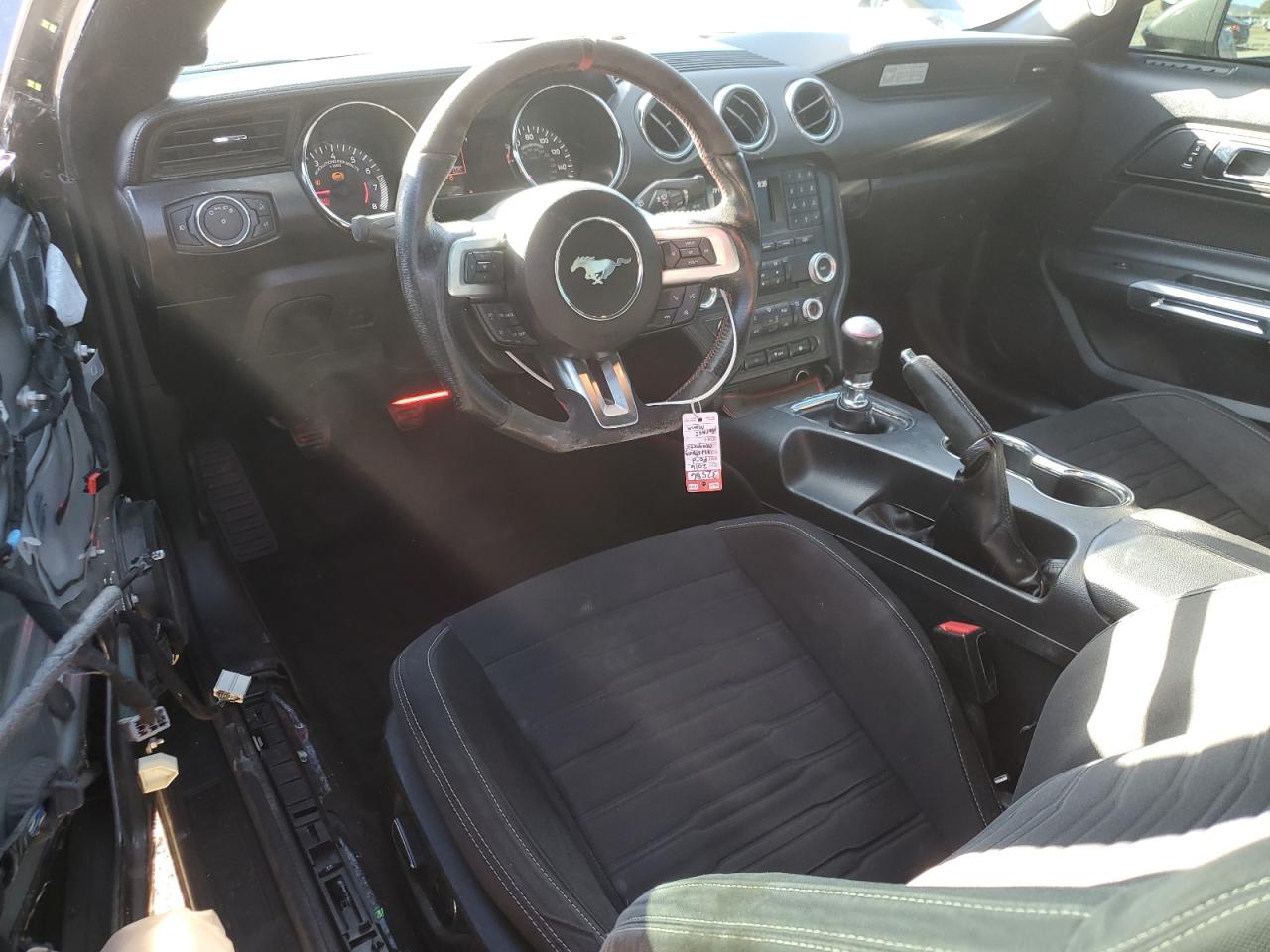 2016 Ford Mustang - Image 8