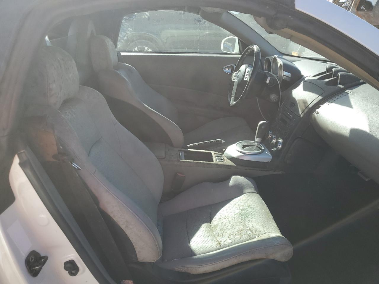 2006 Nissan 350Z - Image 10