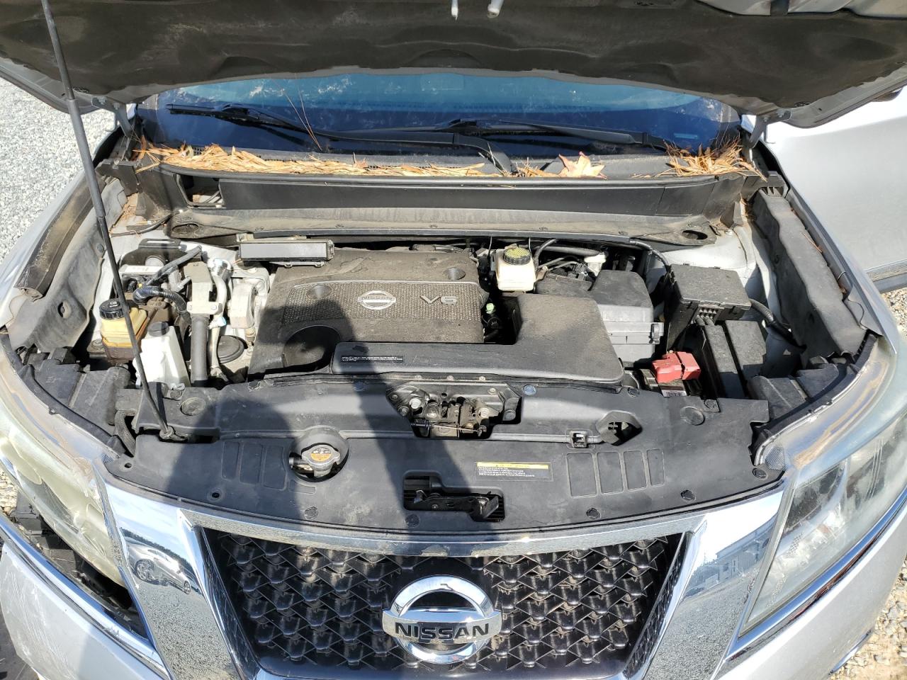 2013 Nissan Pathfinder - Image 12
