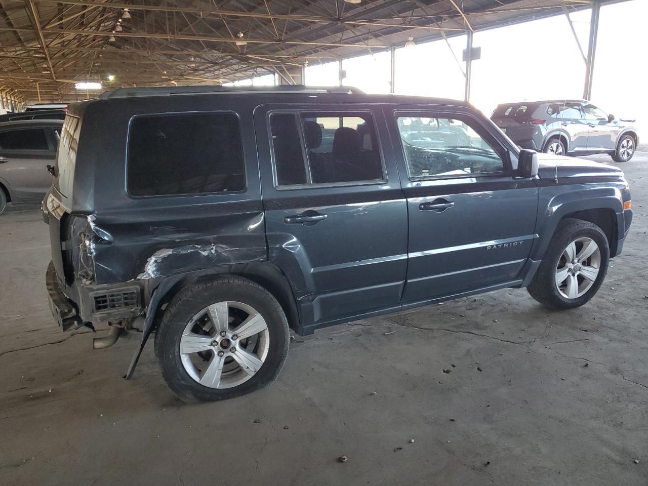 VIN 1C4NJRBB3ED769369 2014 JEEP PATRIOT no.3