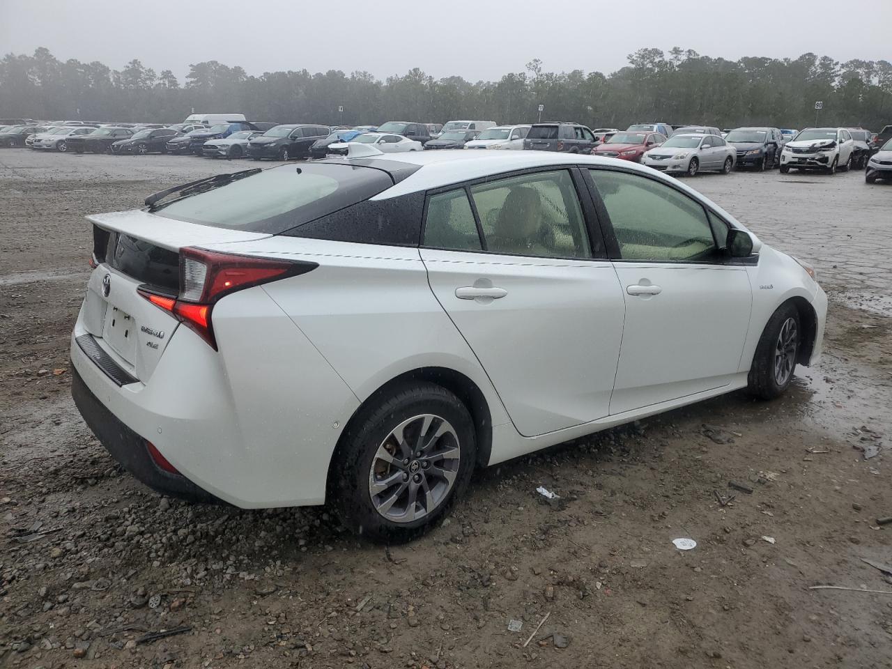 2022 Toyota Prius - Image 3