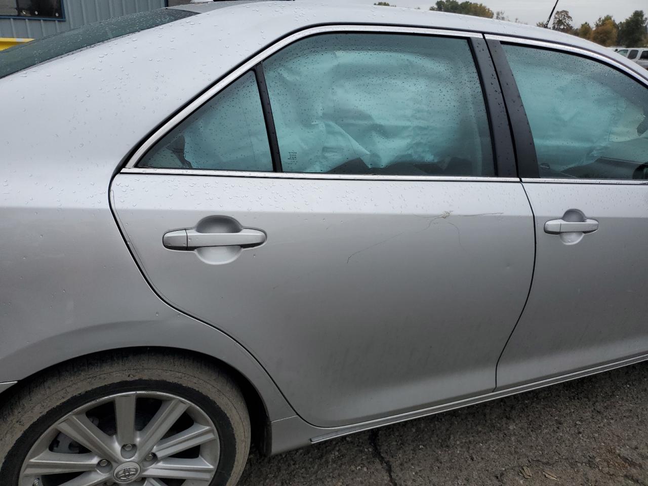 2012 Toyota Camry - Image 10