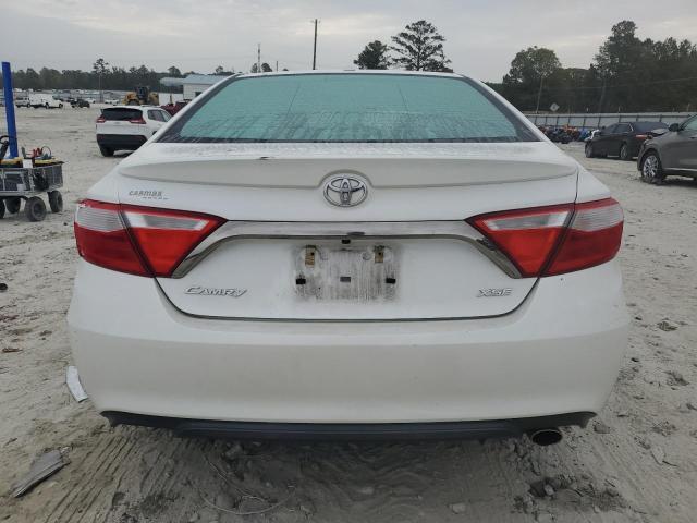  TOYOTA CAMRY 2015 Белы