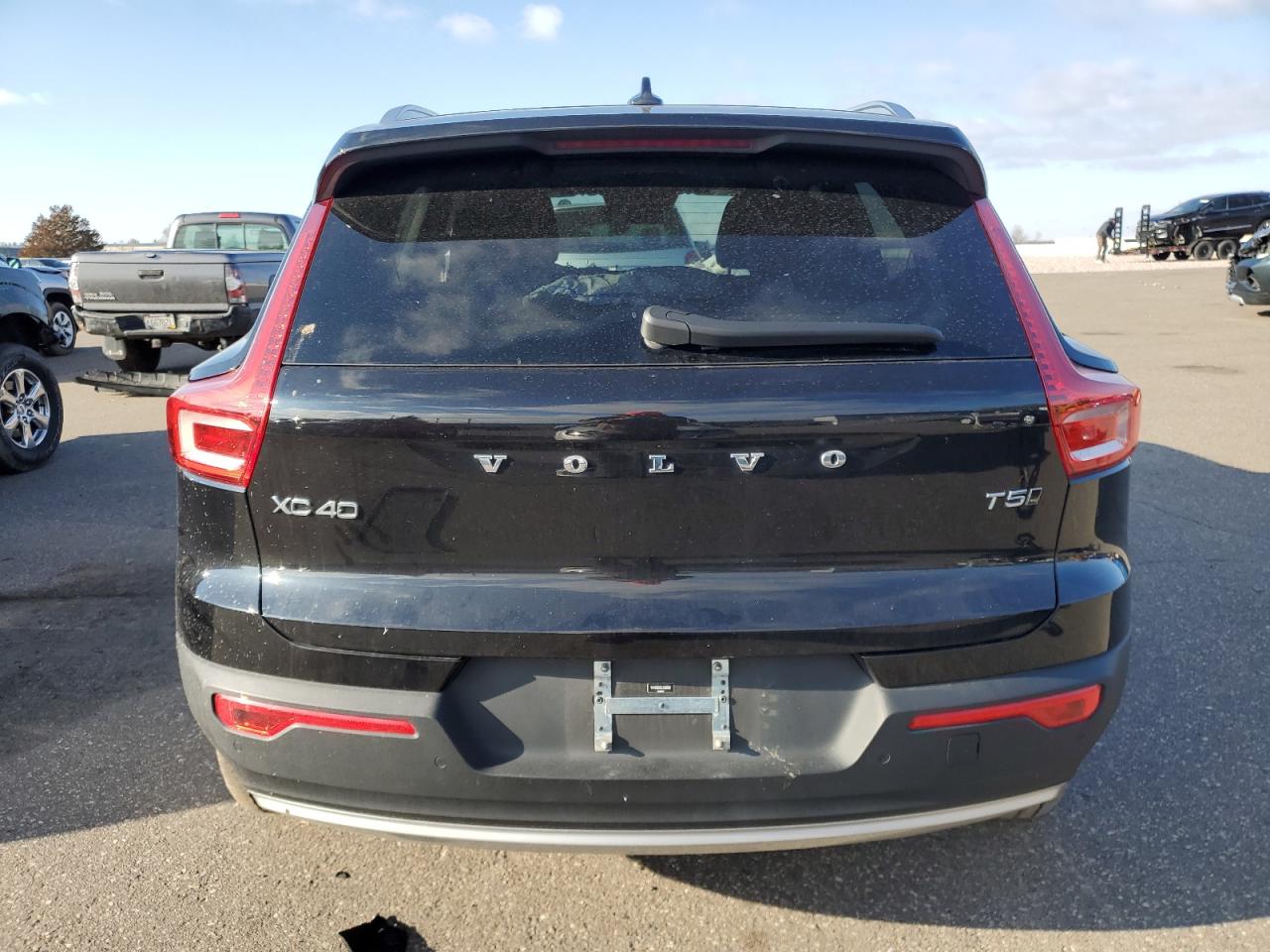 VIN YV4162UK5L2266694 2020 VOLVO XC40 no.6