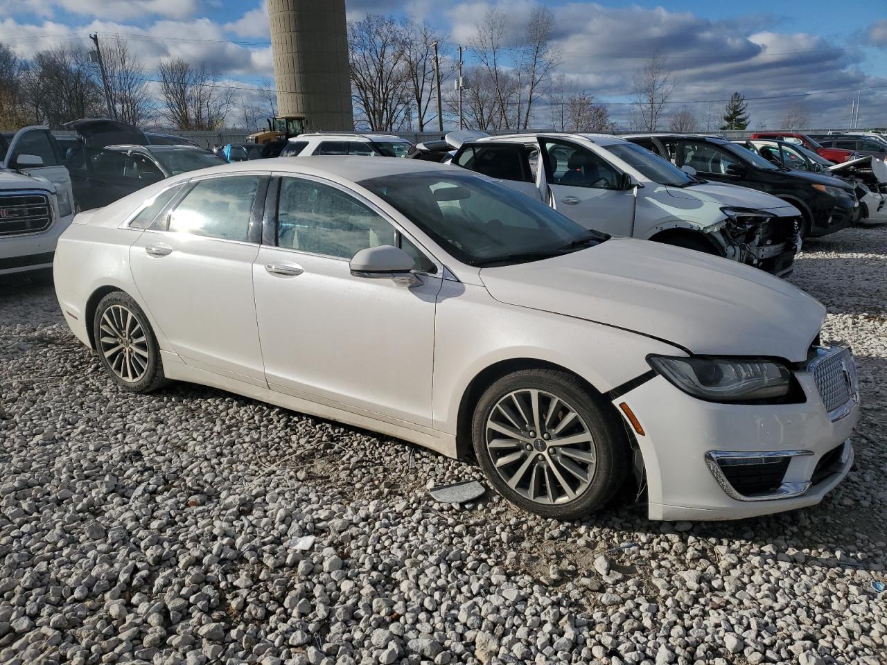 VIN 3LN6L5B92HR660025 2017 LINCOLN MKZ no.4